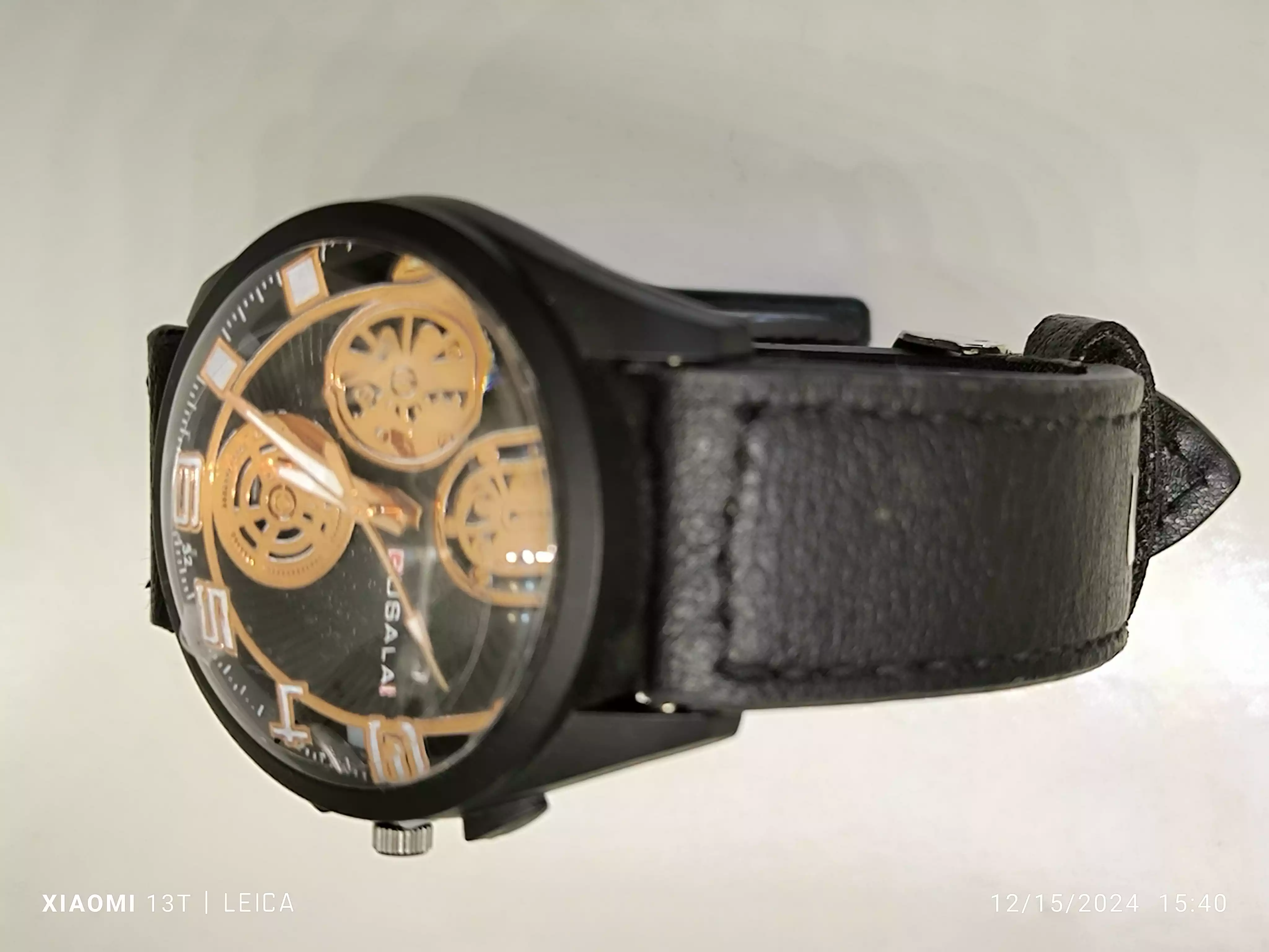 ساعت مچی عقربه‌ای مردانه شیشه ذربینی