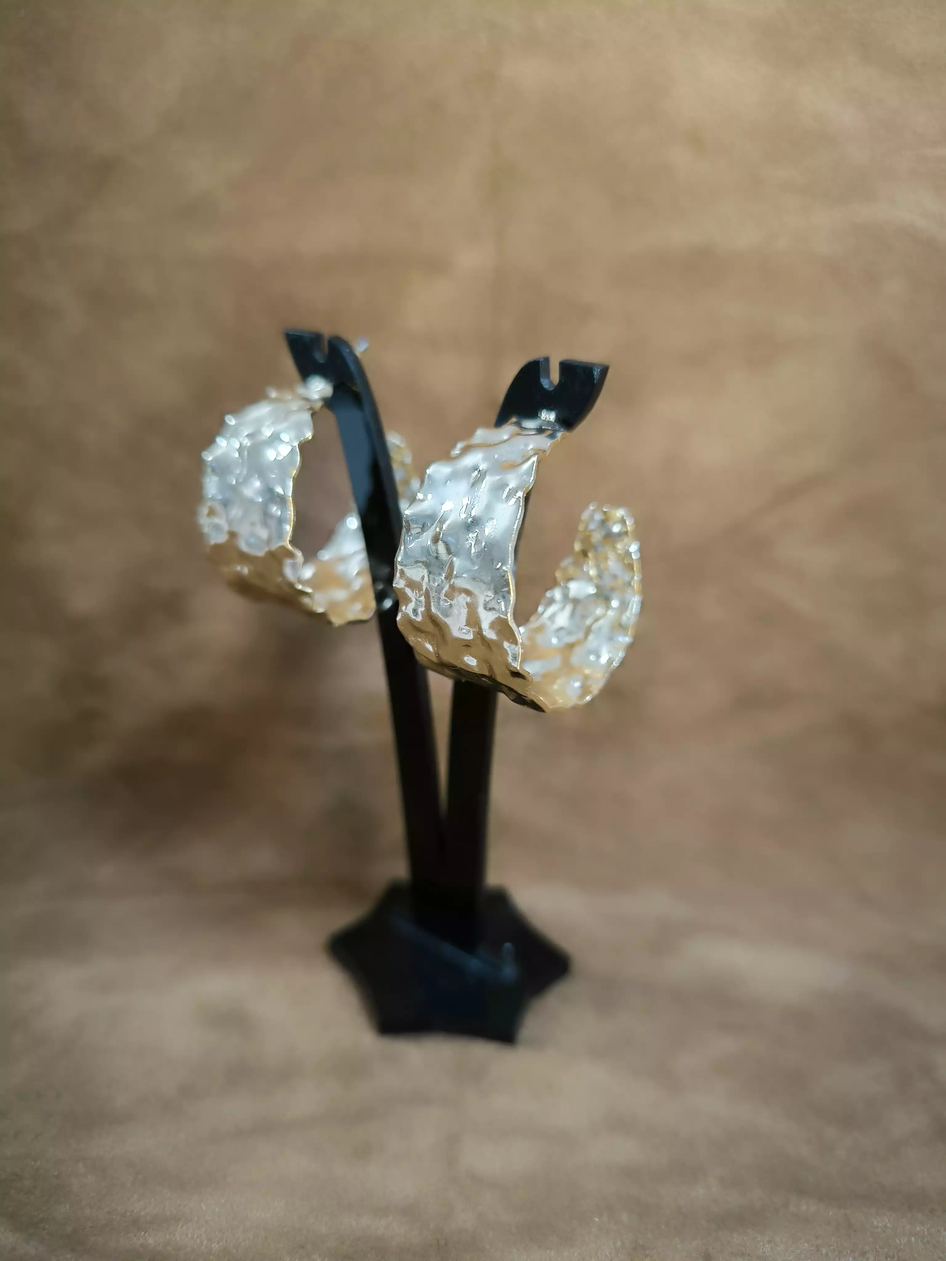 گوشواره گرد طرح دار طلایی